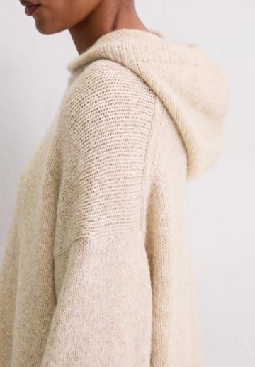 Пуловер с капюшоном