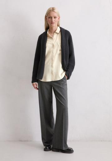 Вязаная кофта