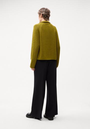 Вязаная кофта