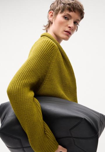 Вязаная кофта