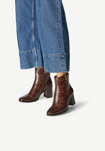 Широкие сапоги