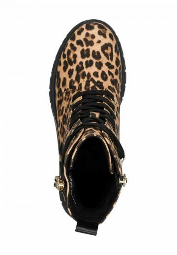 Ботинки на шнуровке