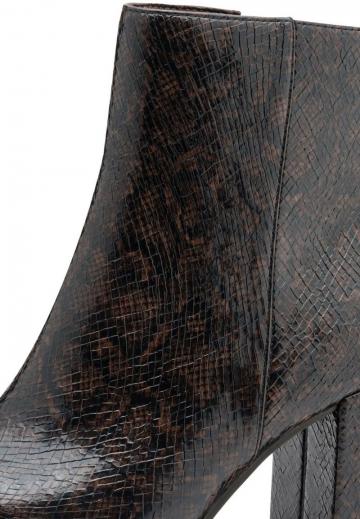 Полусапожки на высоком каблуке