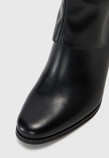 Сапожки на танкетке