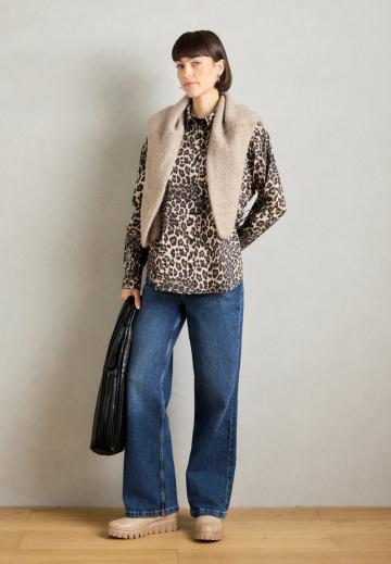 Сапожки на танкетке