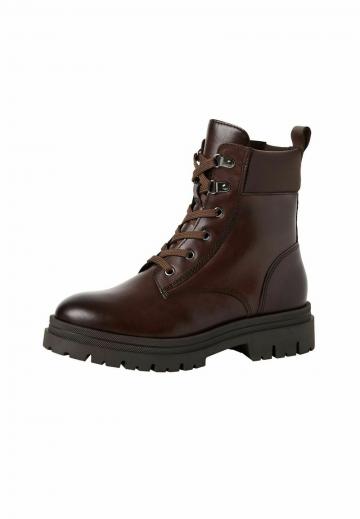 Ботинки на шнуровке