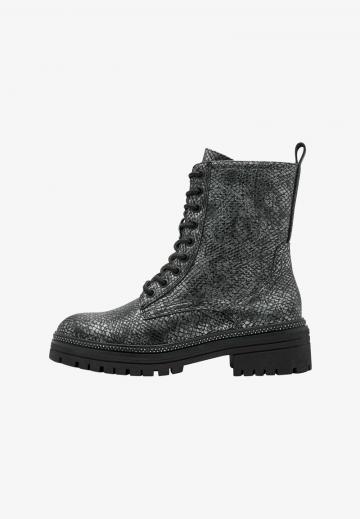 Ботинки на шнуровке