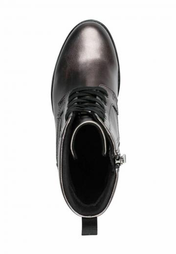 Высокие сапоги