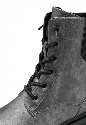 Ботинки на шнуровке