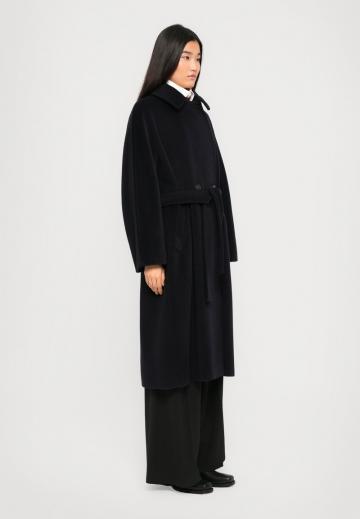 Шерстяное пальто