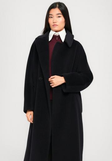 Шерстяное пальто
