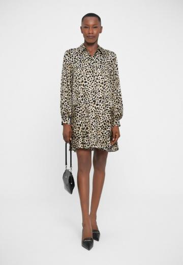 Короткое платье