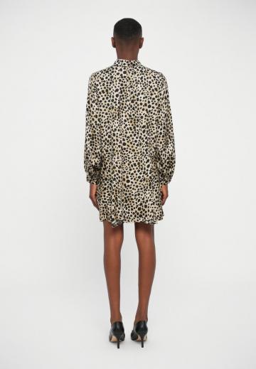 Короткое платье