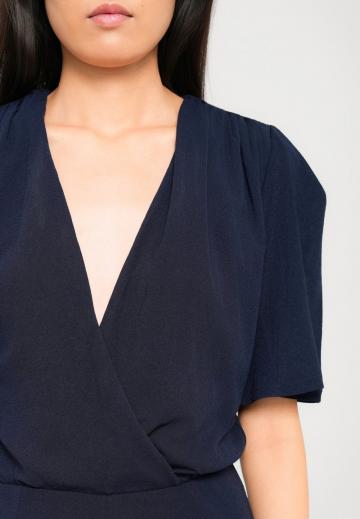 Короткое платье