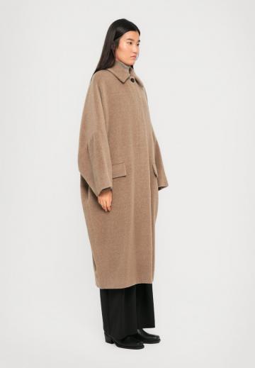 Шерстяное пальто