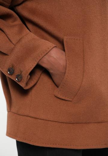 Короткое пальто