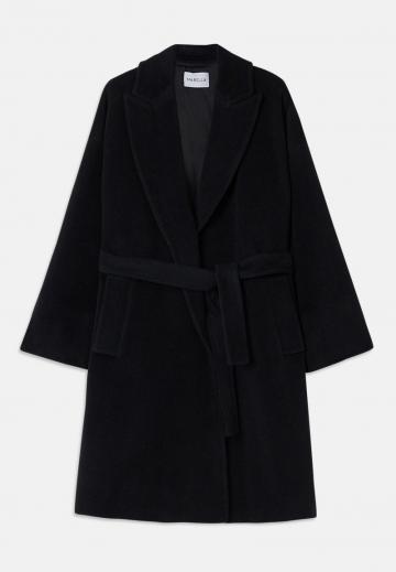 Шерстяное пальто