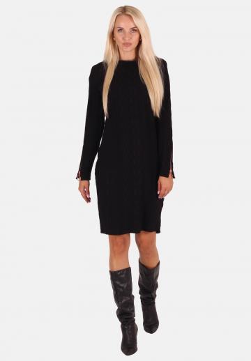 Платье футляр