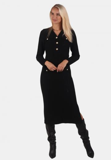 Вязаное платье