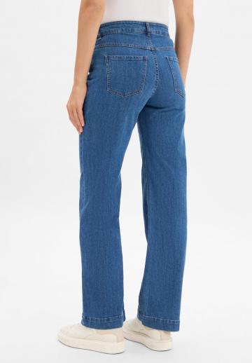 Прямые джинсы