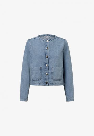 Джинсовая куртка