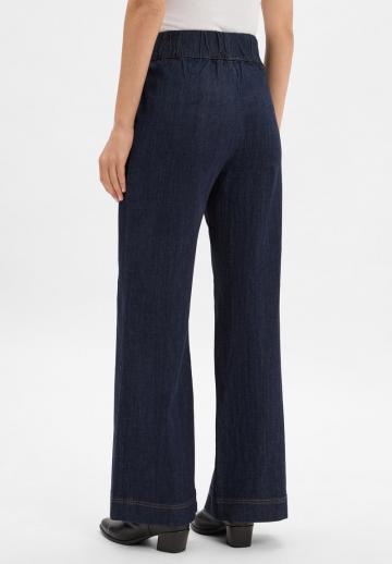 Клешеные джинсы