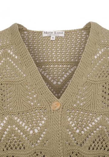 Вязаная кофта