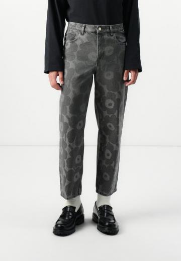 Свободные джинсы