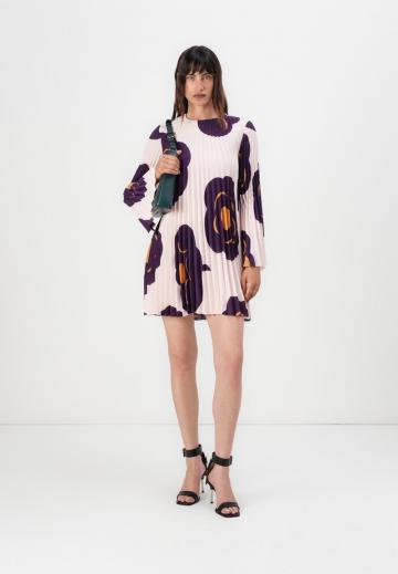 Короткое платье