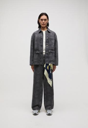 Джинсовая куртка