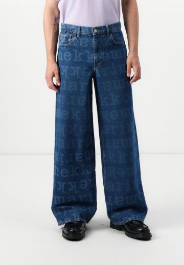 Свободные джинсы