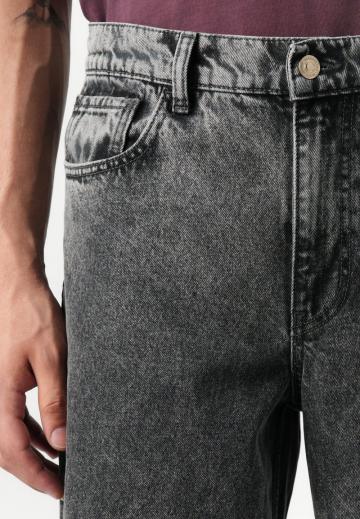 Свободные джинсы