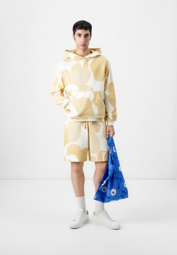 Пуловер с капюшоном