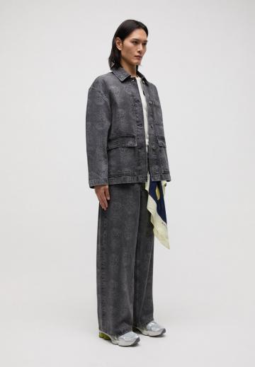 Прямые джинсы