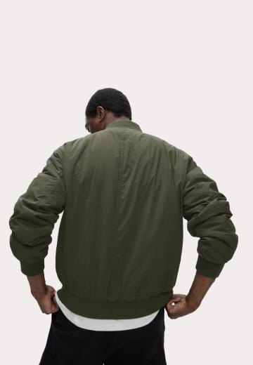 Куртка бомбер