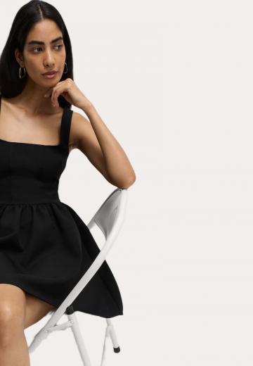 Короткое платье