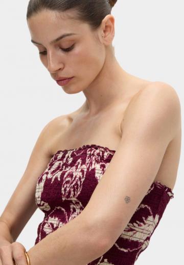 Топ без бретелек