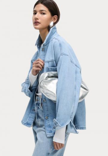 Джинсовая куртка