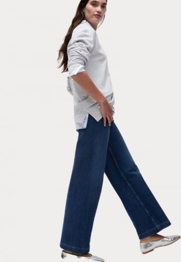 Клешеные джинсы