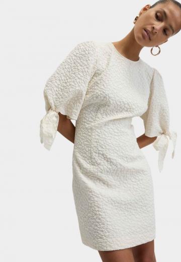 Короткое платье