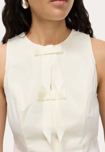 Блузка без рукавов