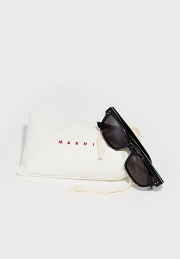 Солнечные очки