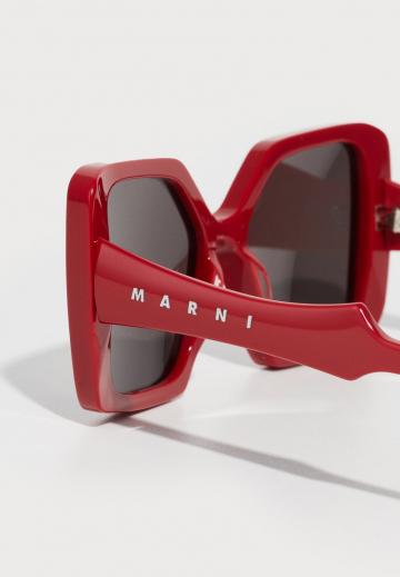 Солнечные очки