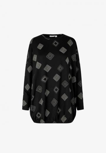 Длинная майка