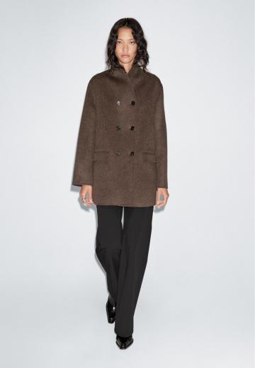 Короткое пальто