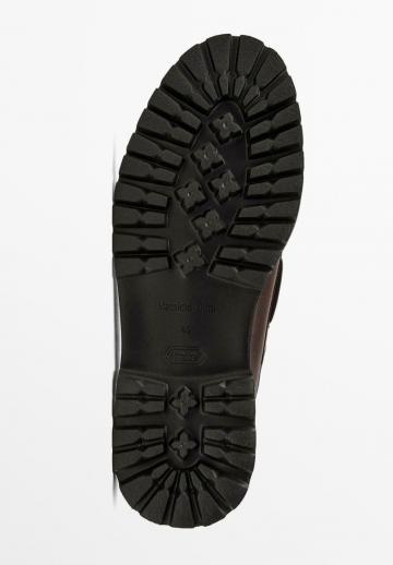 Ботинки на шнуровке