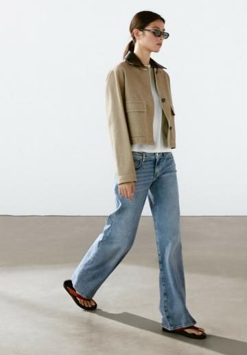 Блейзер с накладными карманами