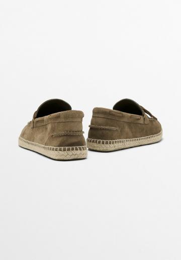 Ботинки на шнуровке