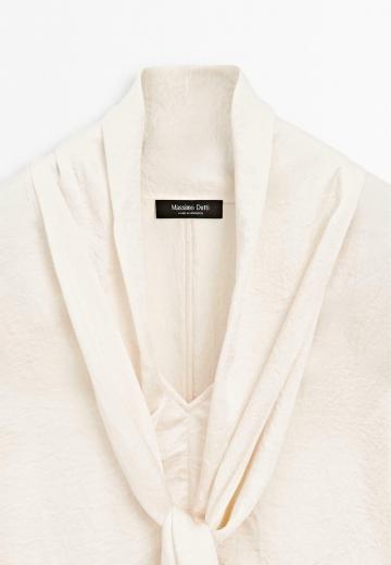 Атласная блузка