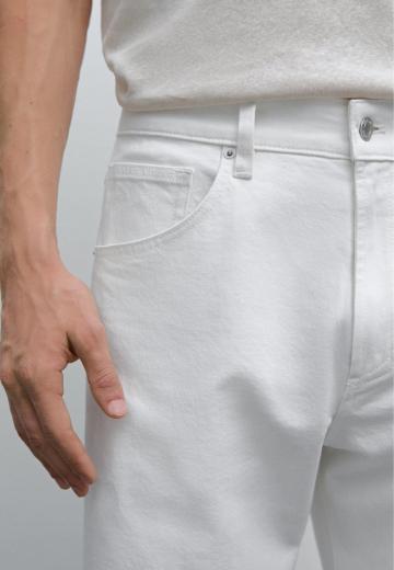 Прямые джинсы